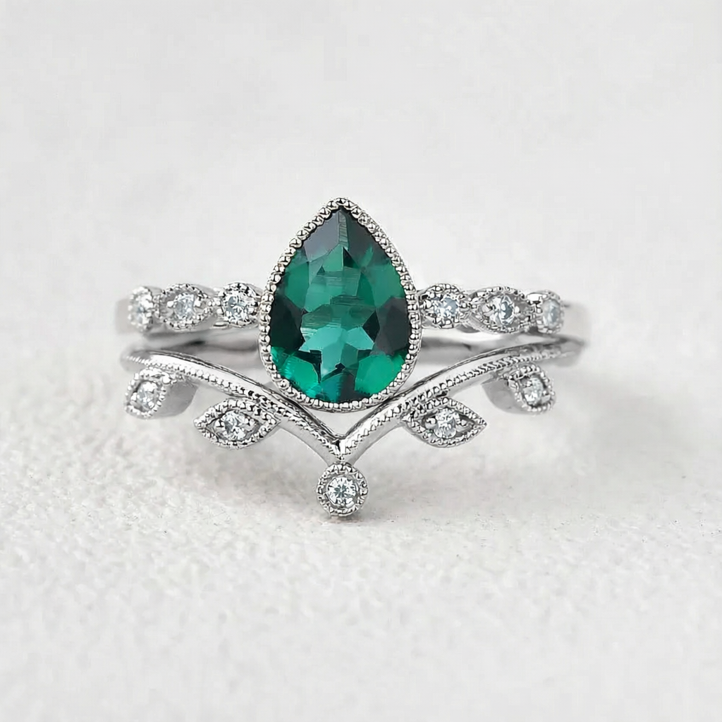 Vera's Grace | Classic Vine Pear Emerald Bridal Set 2pcs