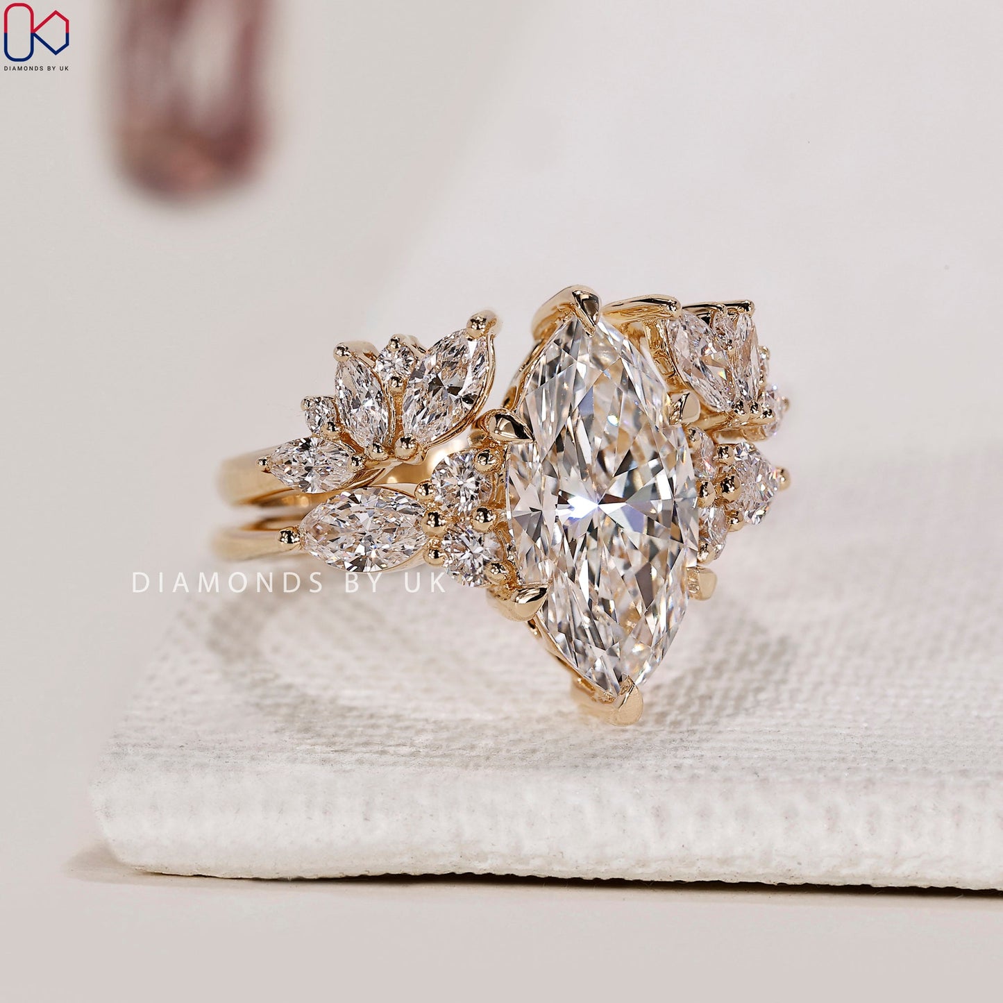 Marquise Cut Bridal Set in Yellow Gold