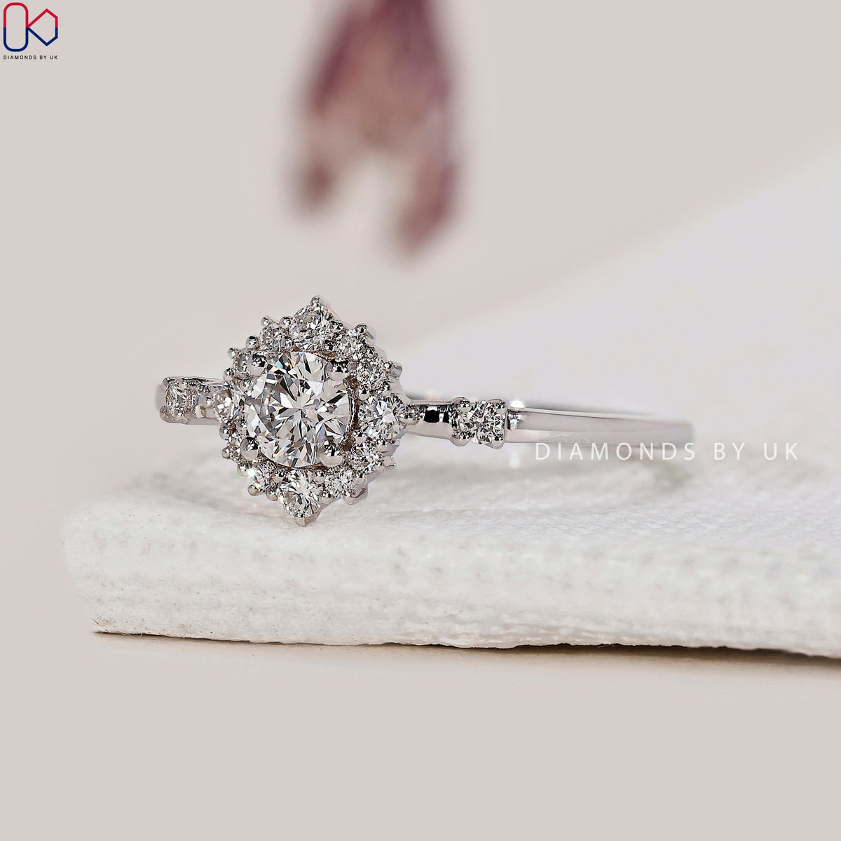 Round Diamond Halo Engagement Ring