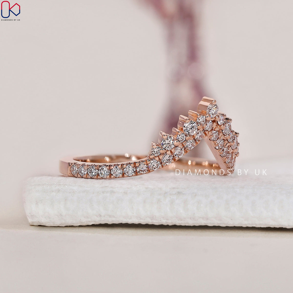 Curved Wedding Band - Rose Gold