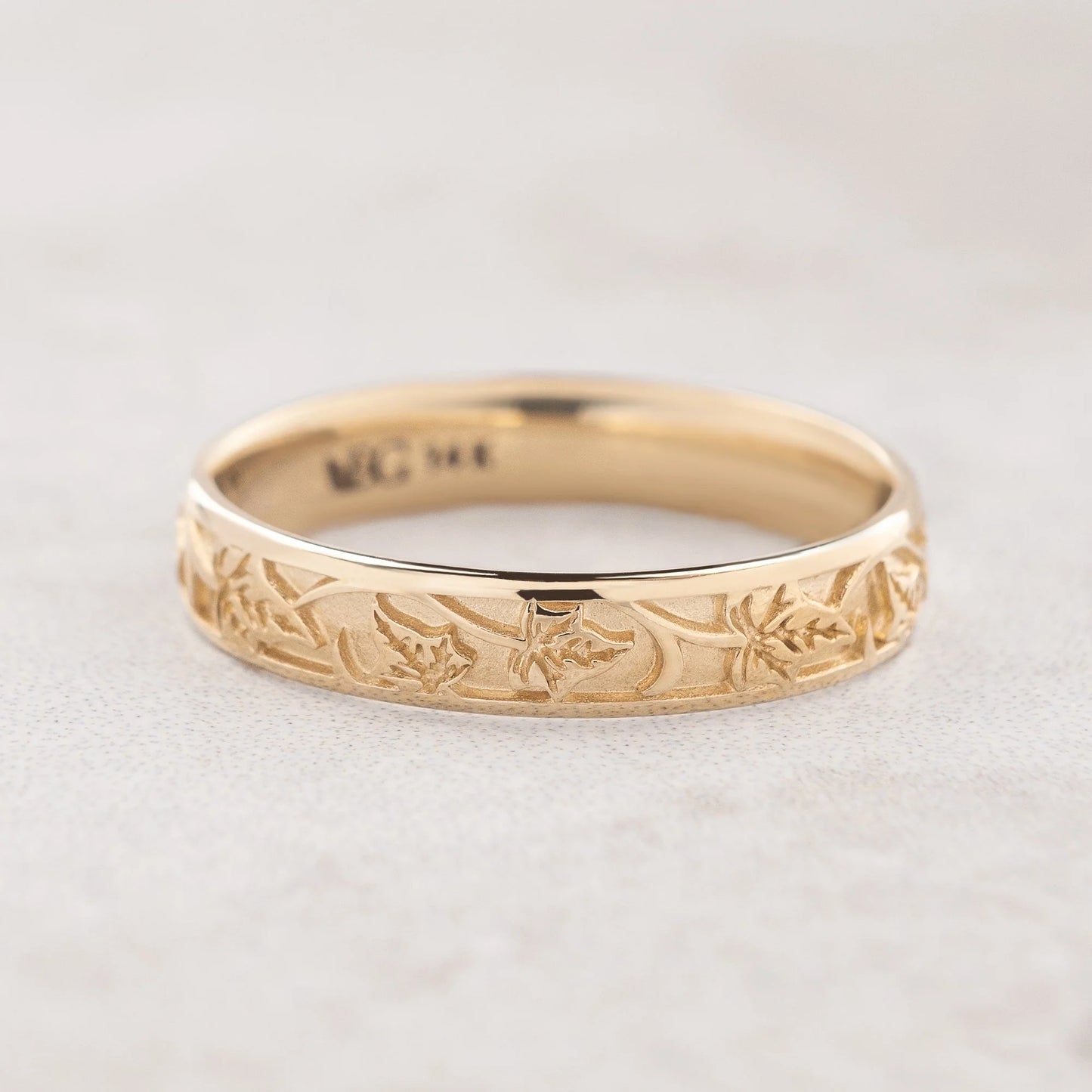 Atlas Vine | Ivy Classic Engraved Men's Wedding Band
