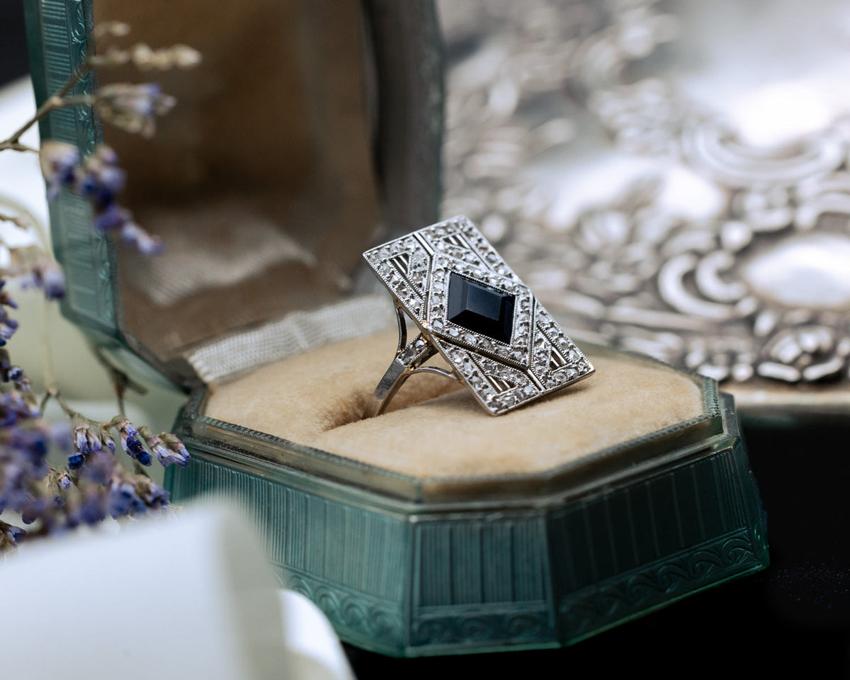 Art Deco Vintage Women's Engagement Ring With Natural Sapphire, Diamond Accents & Platinum Shield - Gia Certified