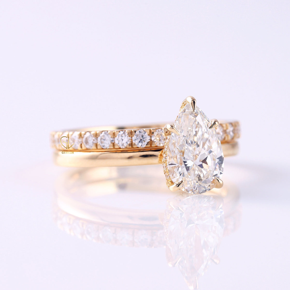 2 Ct Pear Cut Lab Grown Diamond Ring Set