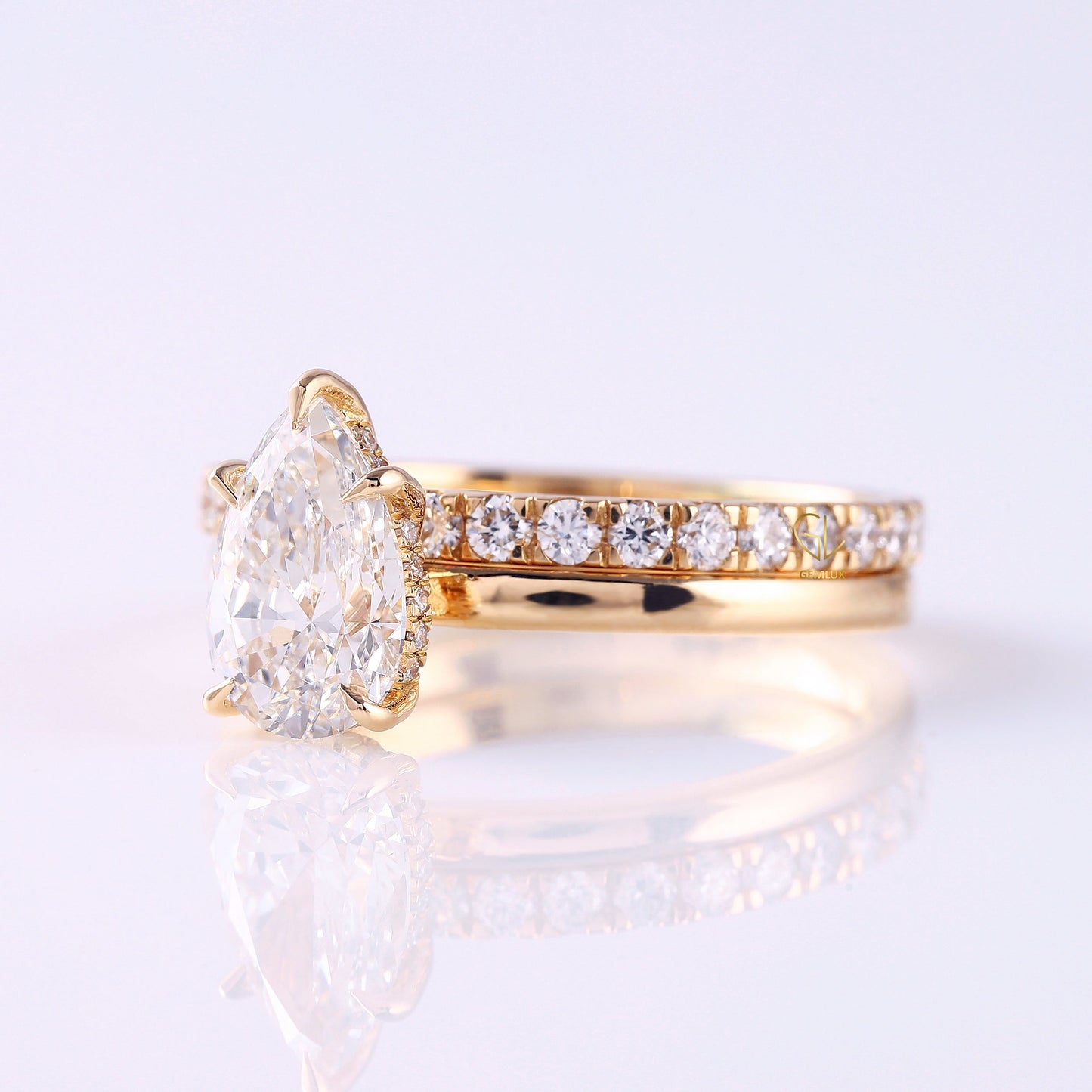 2 Ct Pear Cut Lab Grown Diamond Ring Set