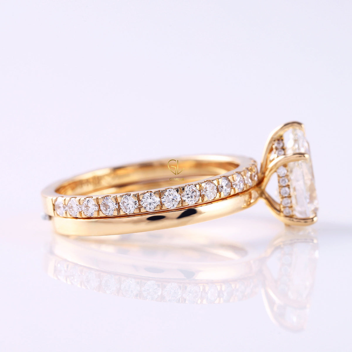 2 Ct Pear Cut Lab Grown Diamond Ring Set