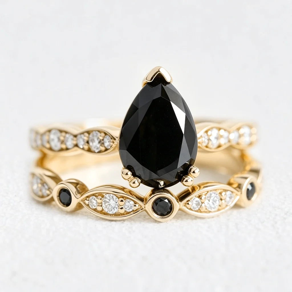 Selene‘s Eclipse | 1.5CT Pear Black Diamond & Scalloped Band Bridal Duo