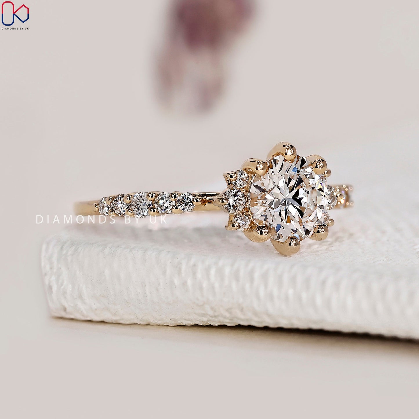 Round Brilliant Diamond Cluster Ring