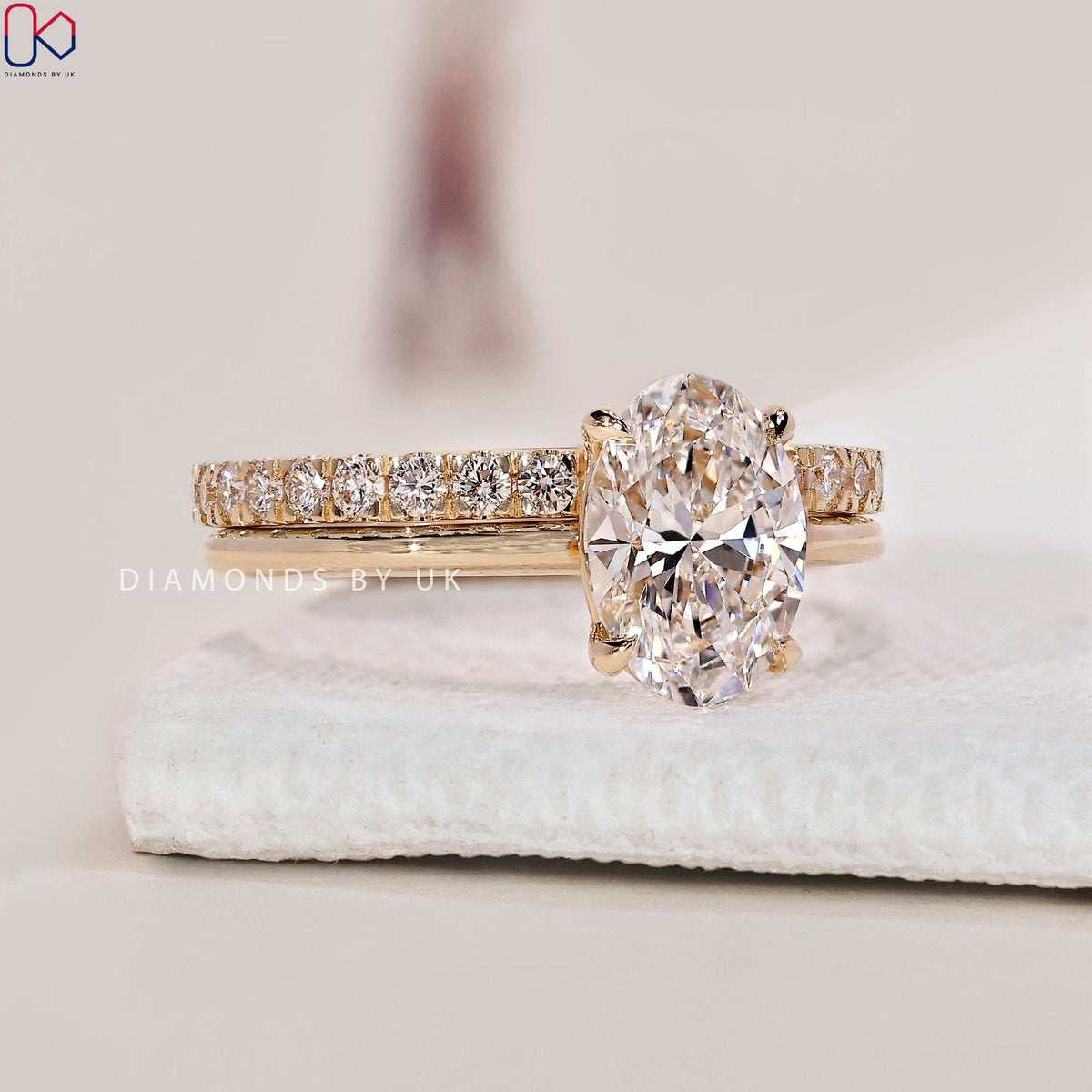 Oval Engagement Ring With Wedding Band
