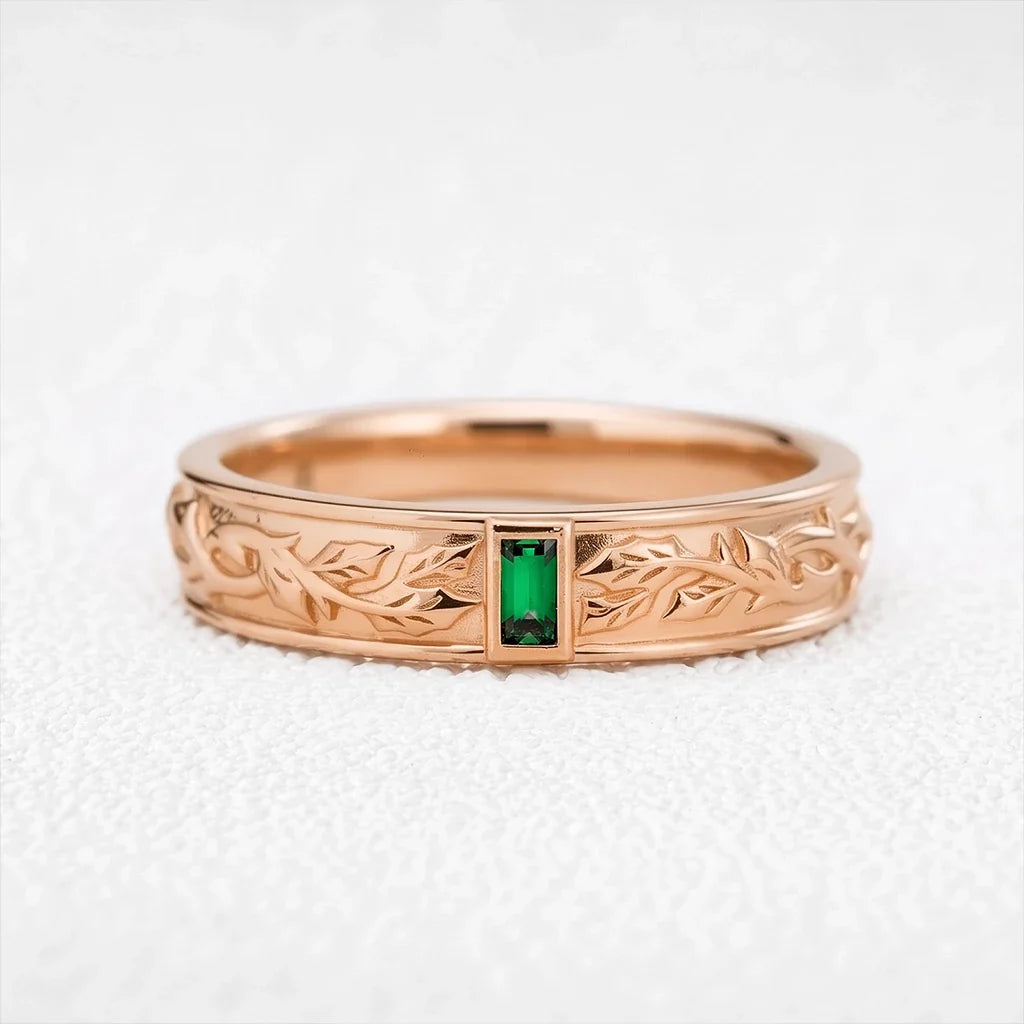 Augustus’ Keystone | Baguette Emerald Men‘s Band