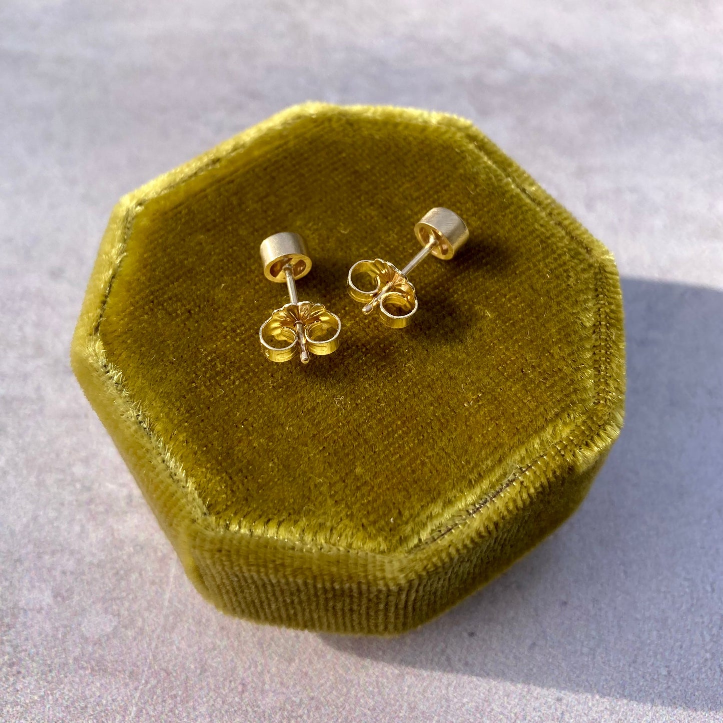 ・CHAMPAGNE EARRINGS・Champagne Diamonds (.30ctw)