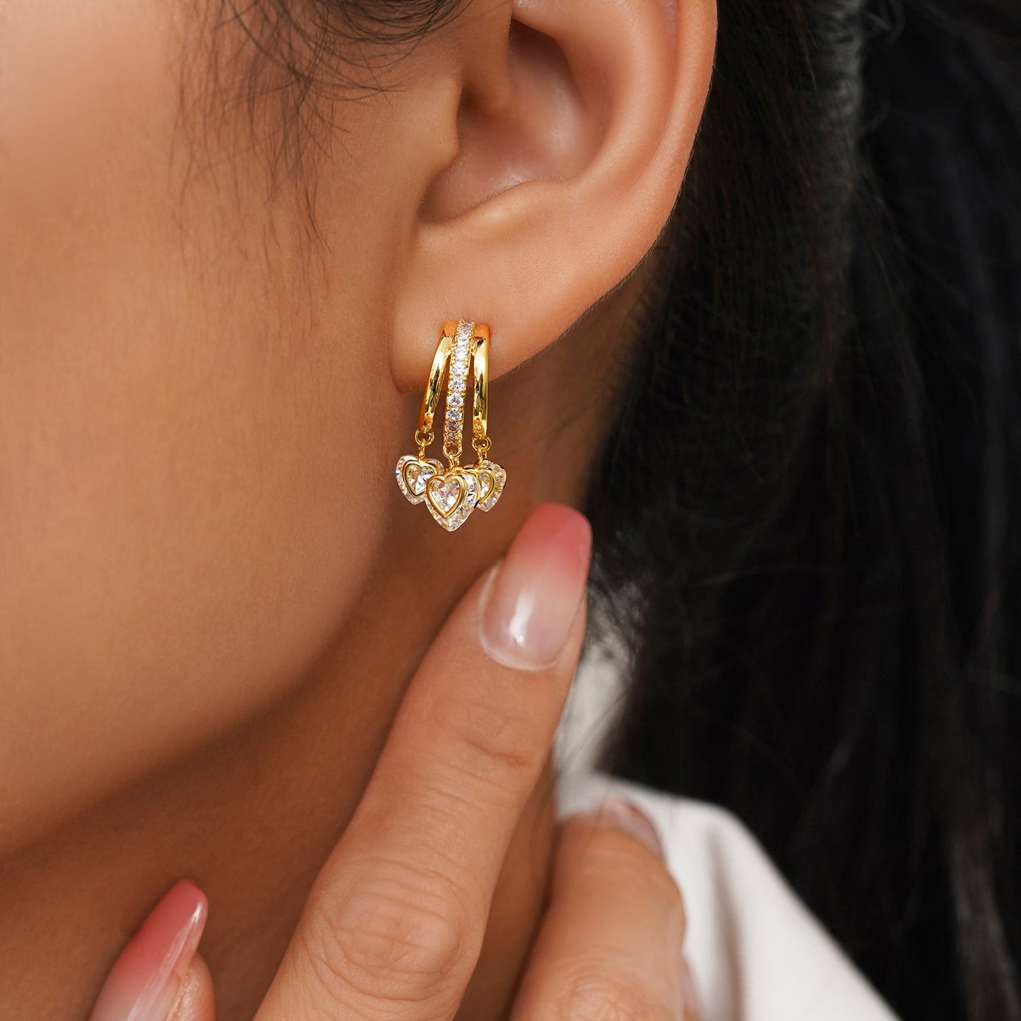 Romantic Heart Charm Dangle Hoop Earrings – Elegant Gold Fashion Jewelry
