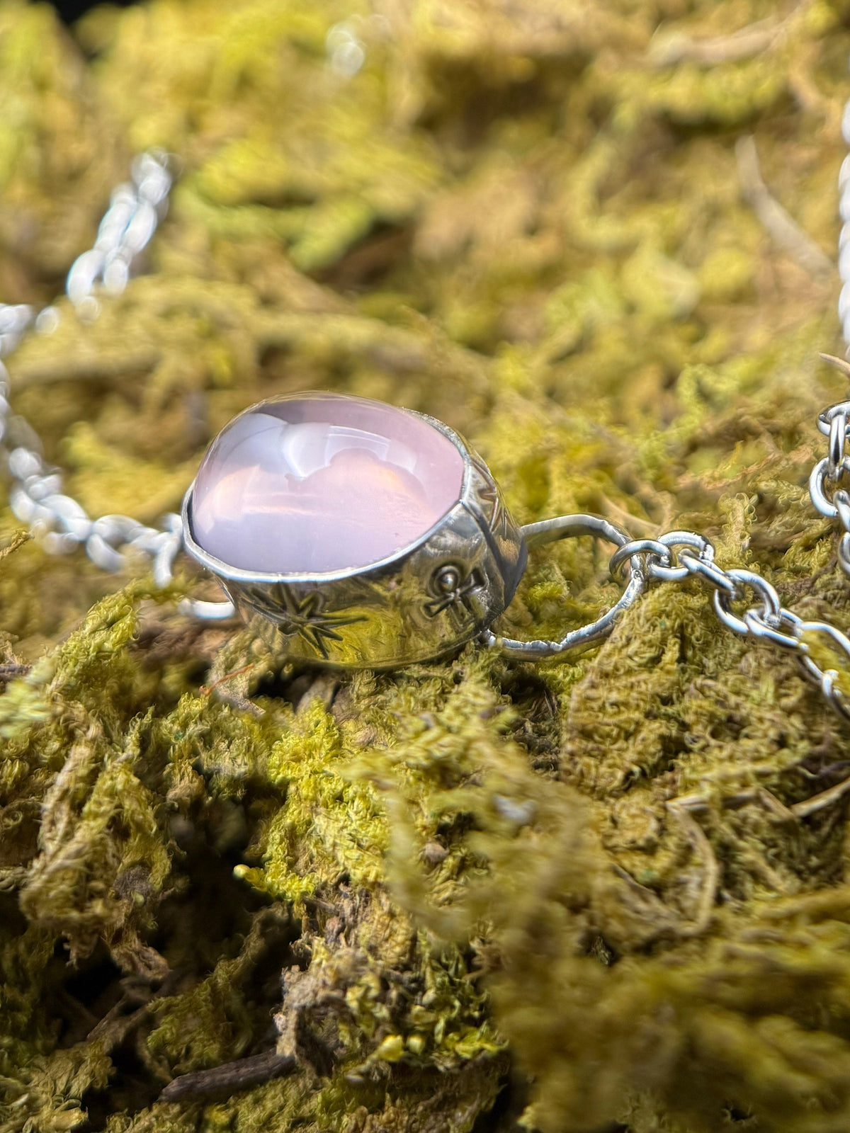 Rosy Guidance Necklace