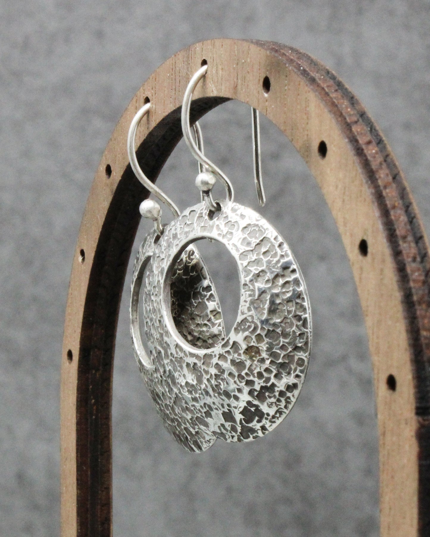 Textured Circle Cutout Earrings