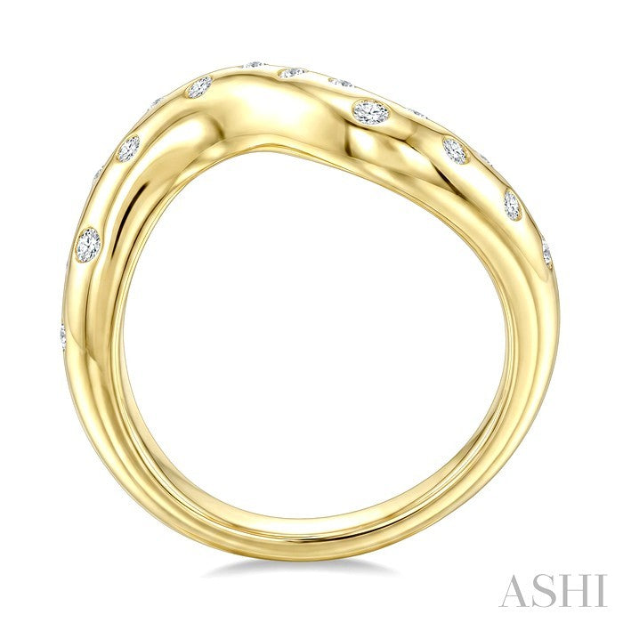 Bold Mosaic Diamond Fashion Ring