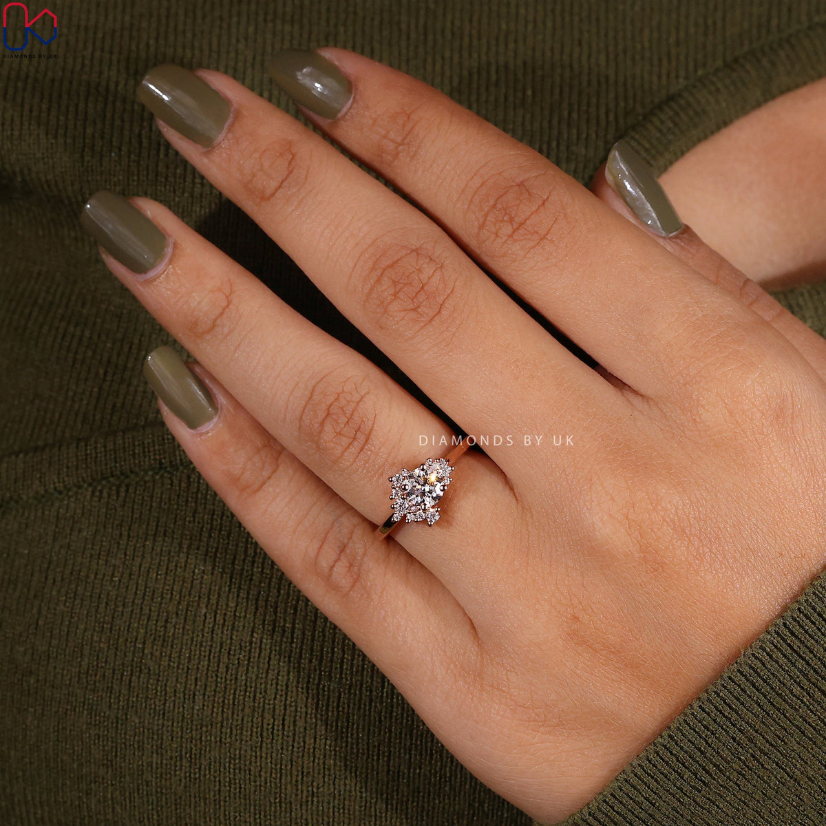 Cluster Diamond Ring In Rose Gold