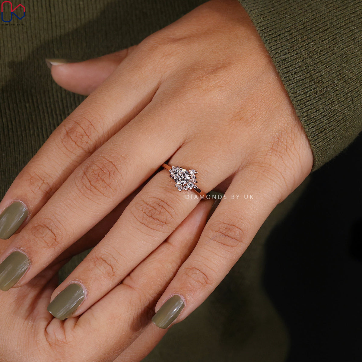 Cluster Diamond Ring In Rose Gold