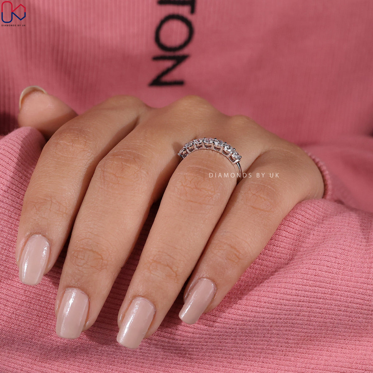 Round Cut 7 Diamond Wedding Band