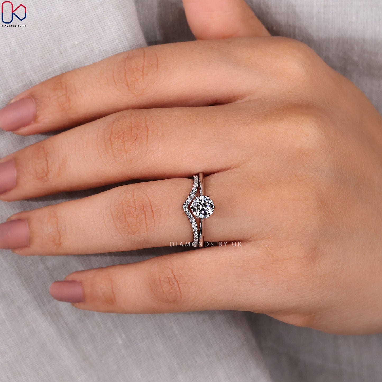 White Gold Round Cut Engagement Ring With Wedding Band