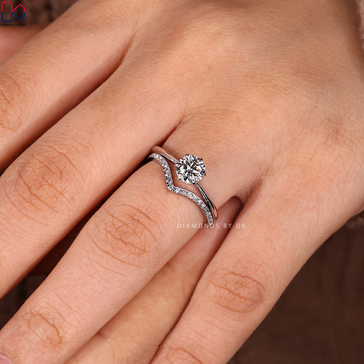 White Gold Round Cut Engagement Ring With Wedding Band