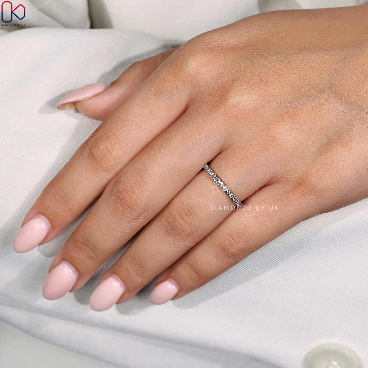 Round Cut Diamond Two Tone Wedding Band