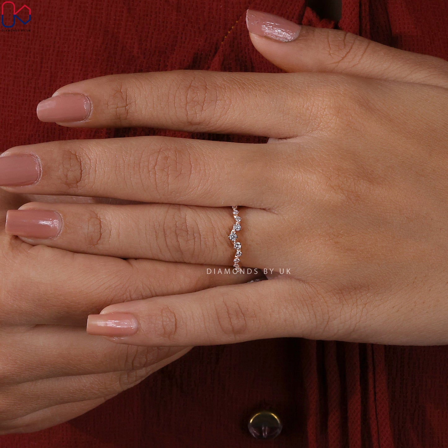 Round Cut Curved Rose Gold Wedding Band