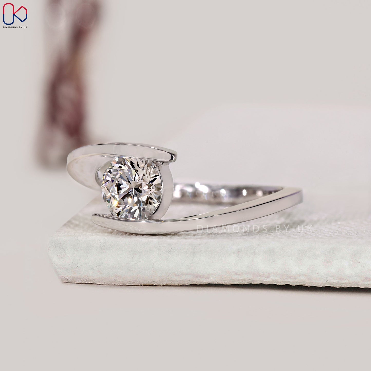 Round Diamond Solitaire Engagement Ring