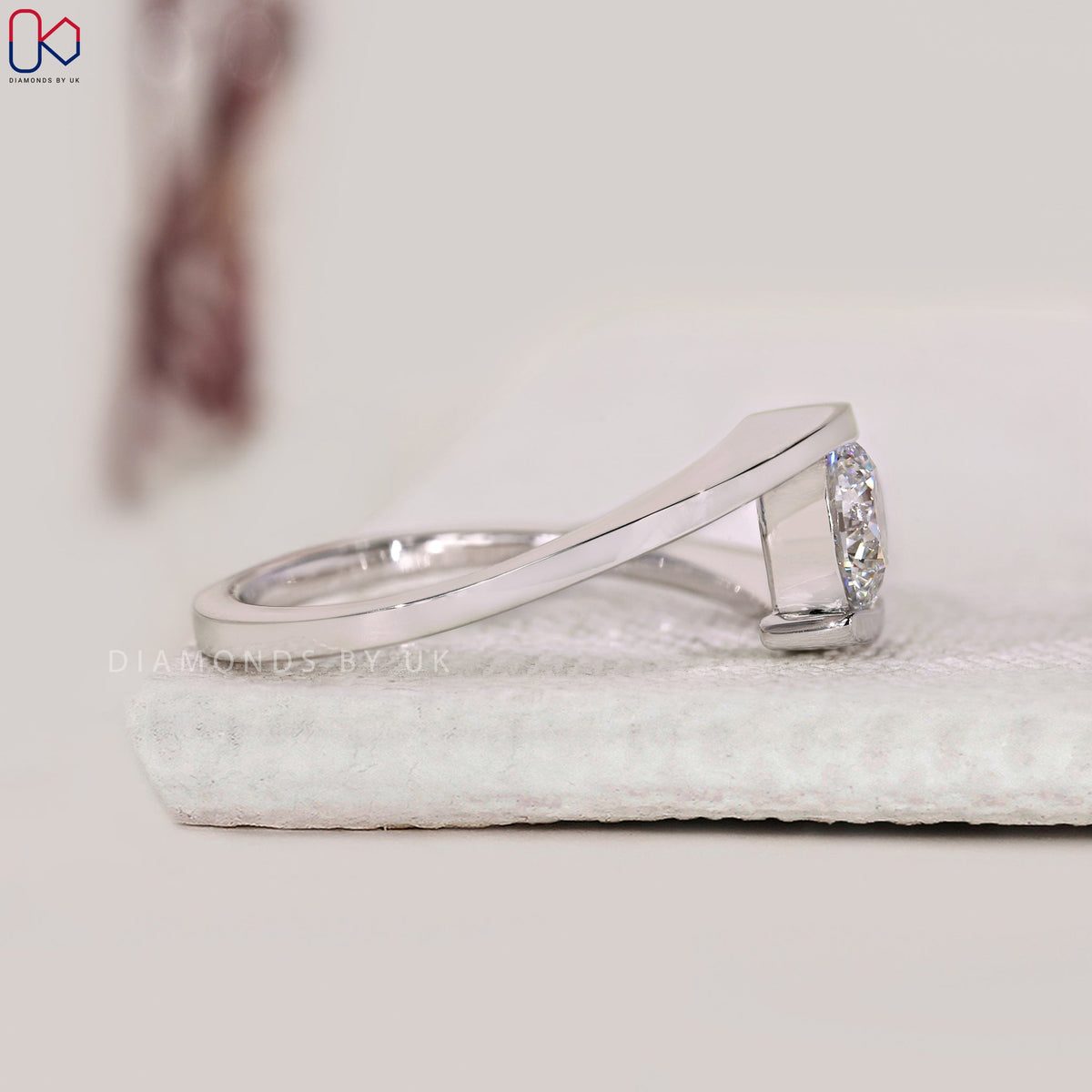 Round Diamond Solitaire Engagement Ring