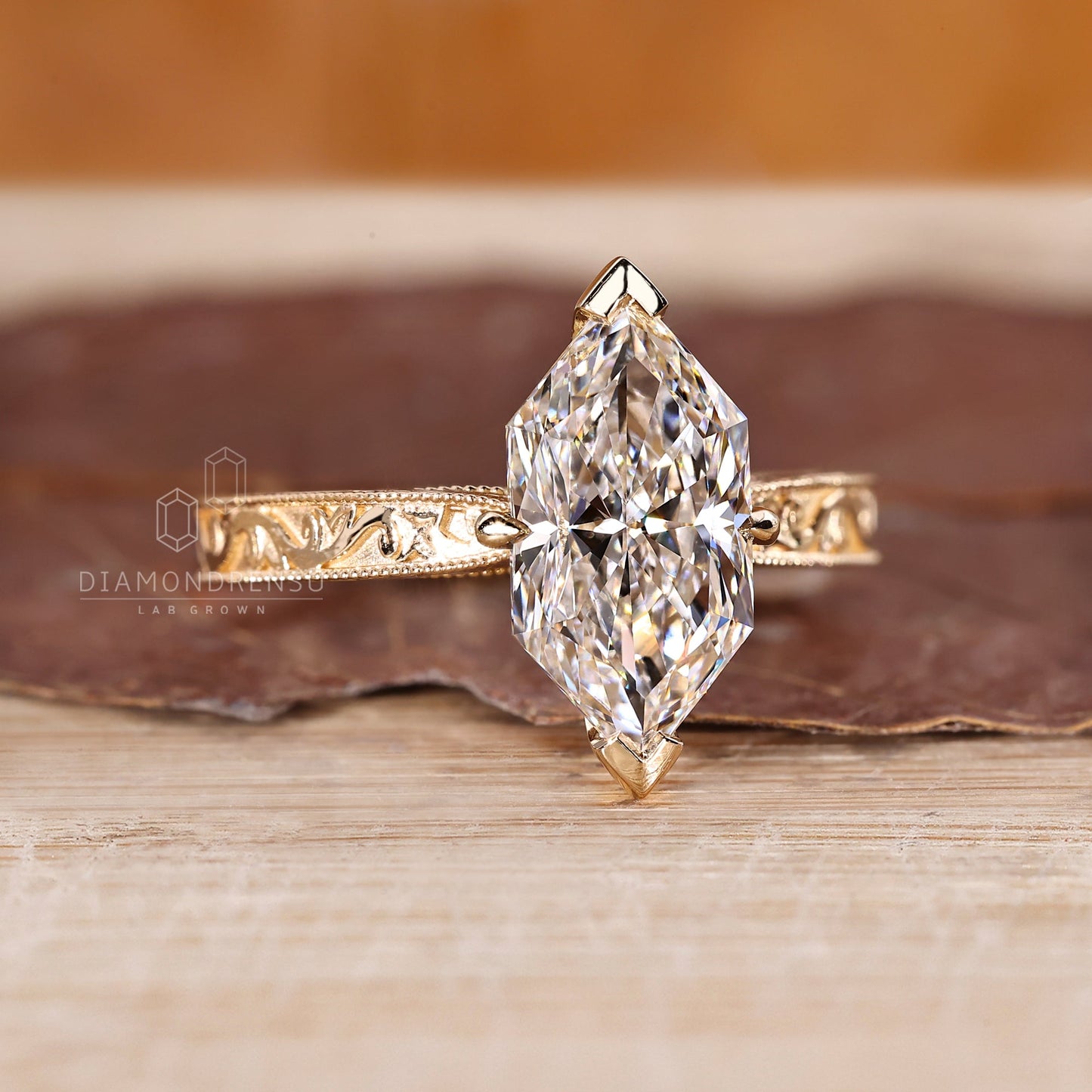 Vintage Art Deco Dutch Marquise Ring