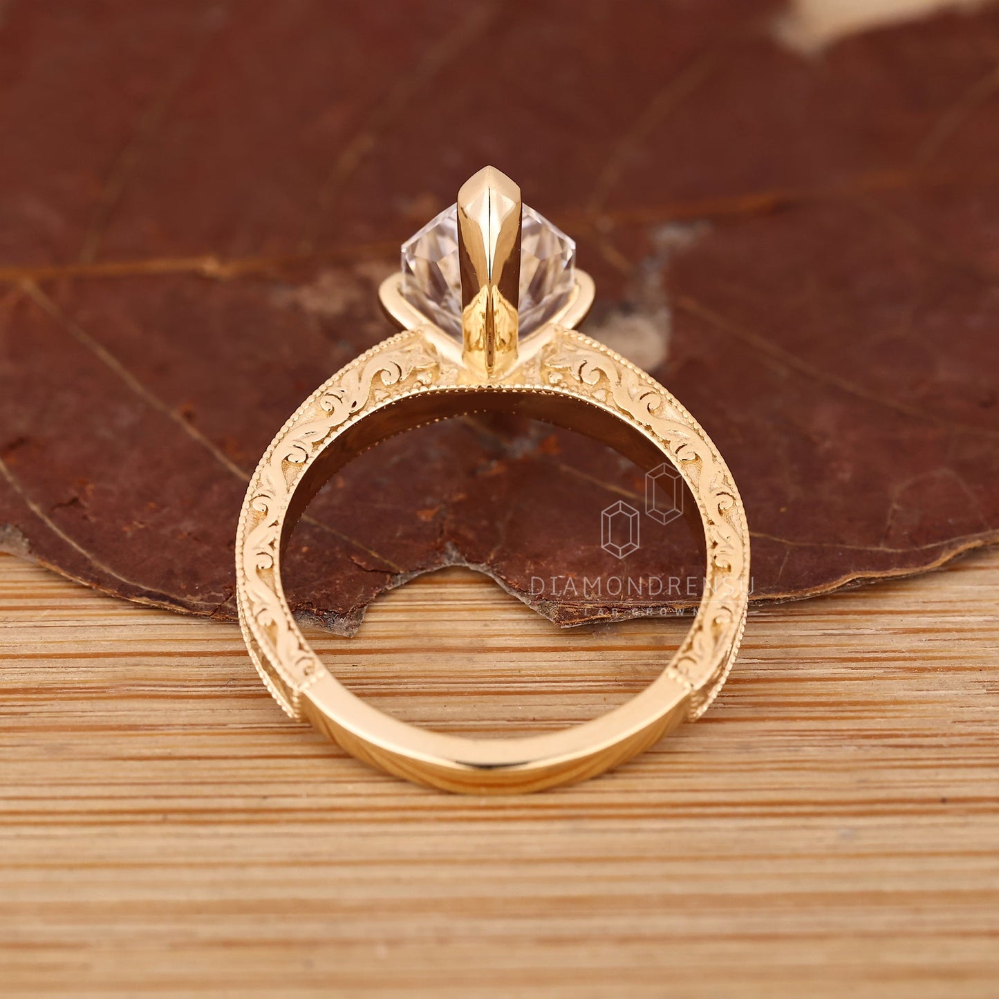 Vintage Art Deco Dutch Marquise Ring