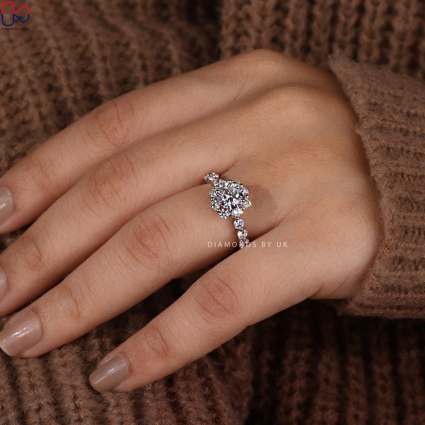 Round Diamond White Gold Halo Ring