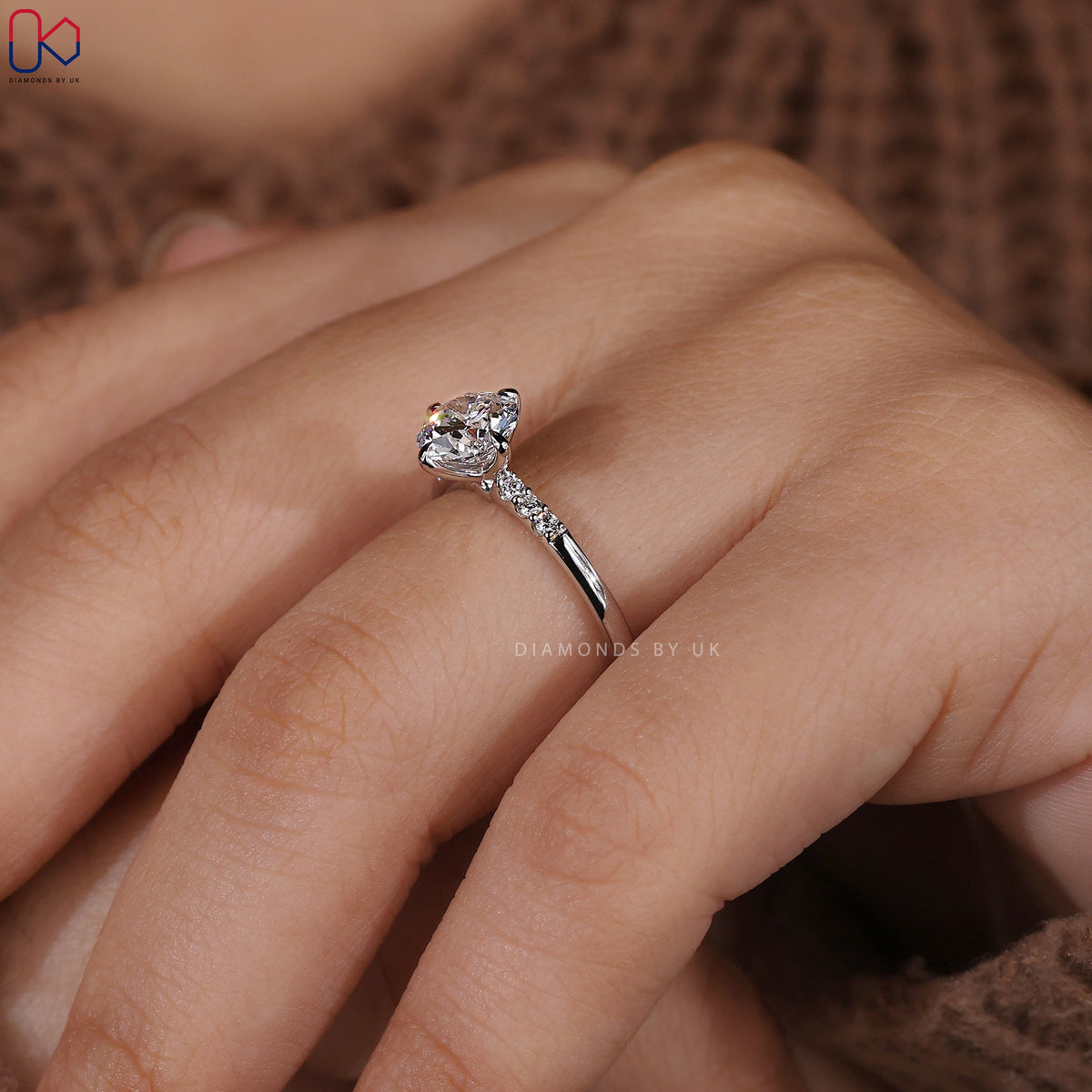 Round Cut Diamond Pave Engagement Ring