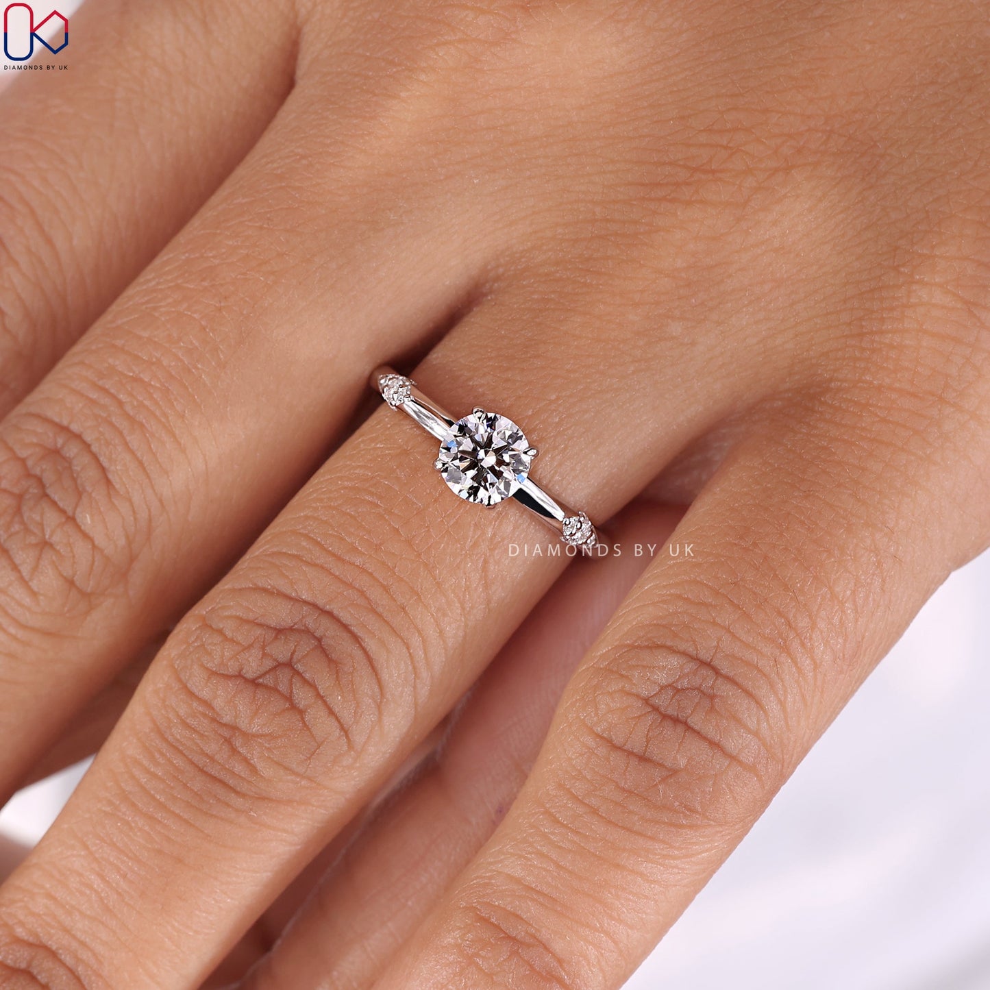 Round Diamond White Gold Diamond Engagement Ring