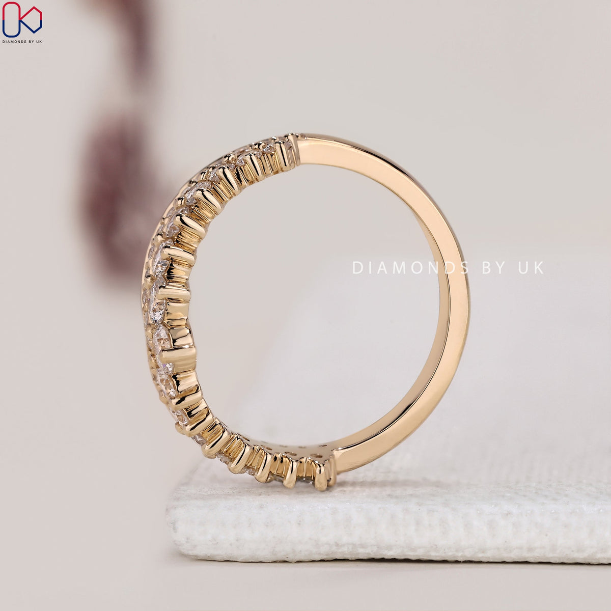 Curved Round Cut Diamond Band