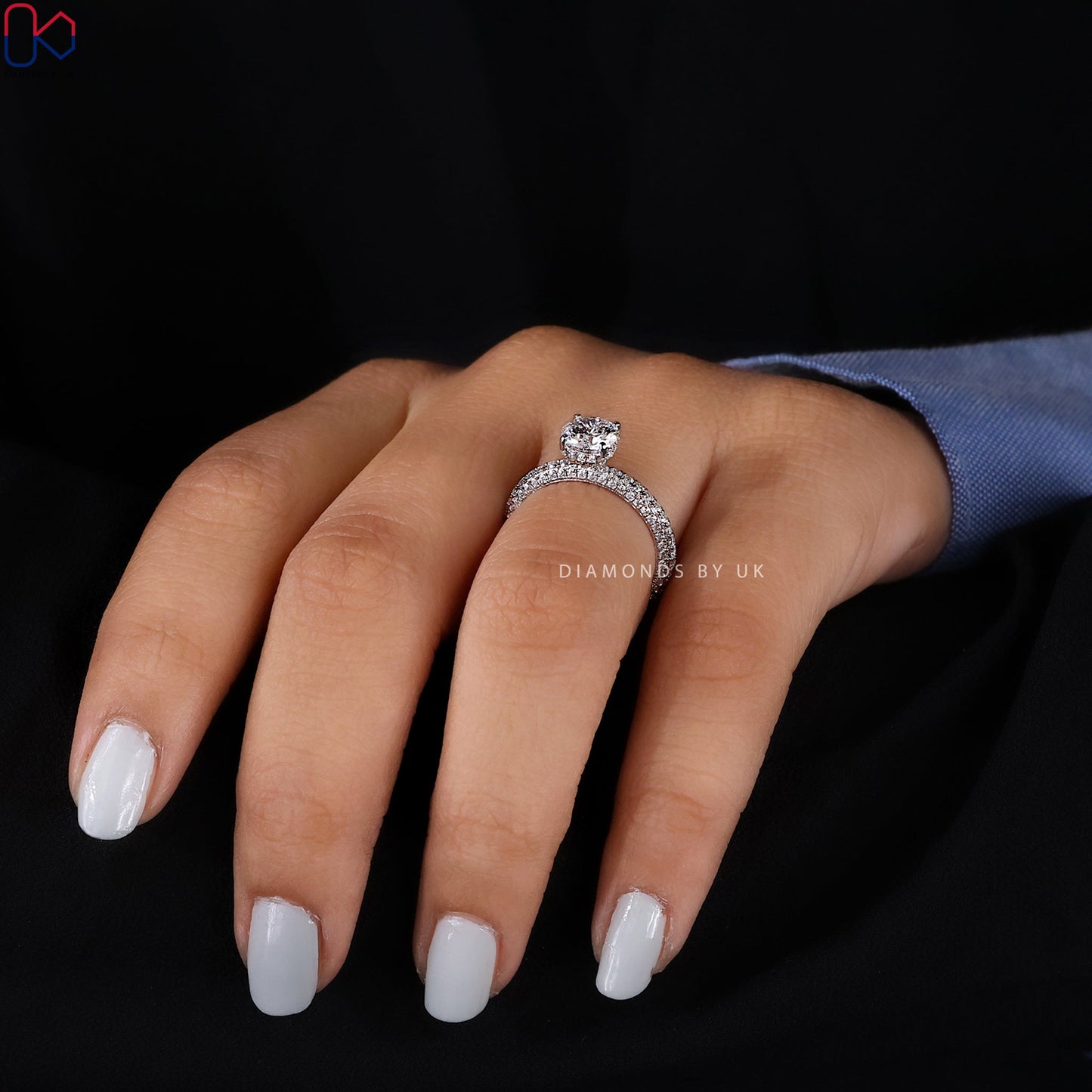 Round Diamond Engagement Ring With 3 Side Pave Setting