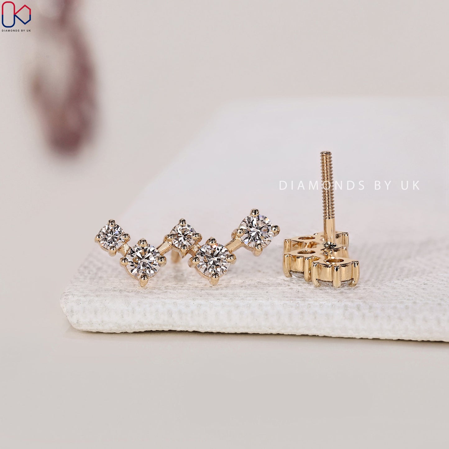Round Diamond Earrings - Zig Zag Earrings
