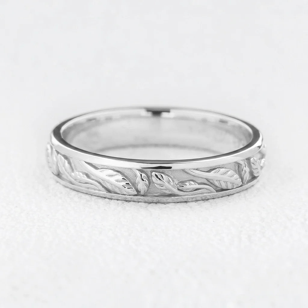 Orion's Laurel | Classic Men's Wedding Band