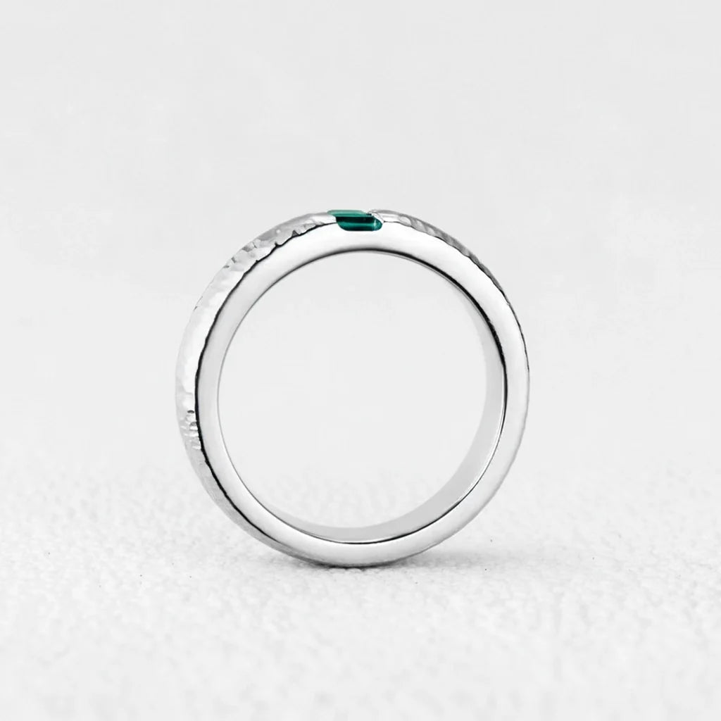 Marcus’s Keystone | Hammered Emerald Men’s Band