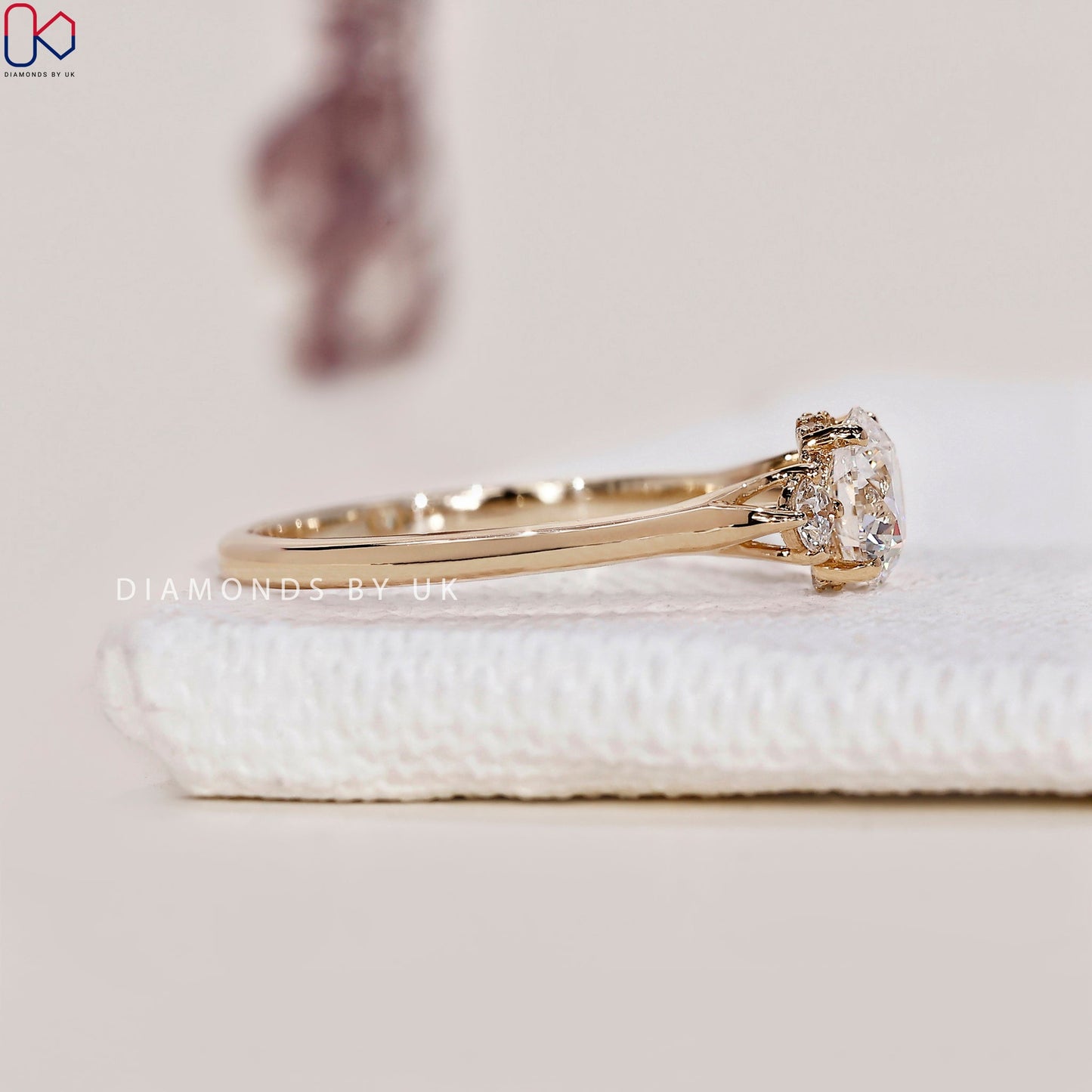 Round Cut Diamond 3 Stone Engagement Ring