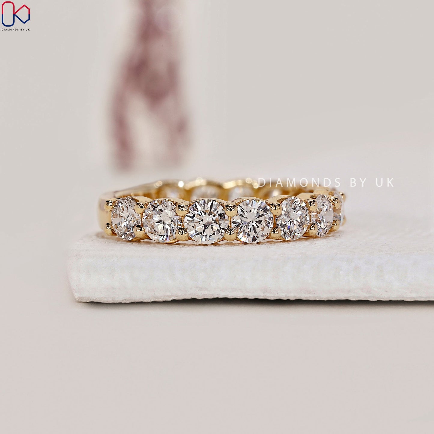 Diamond Eternity band In Yellow Gold