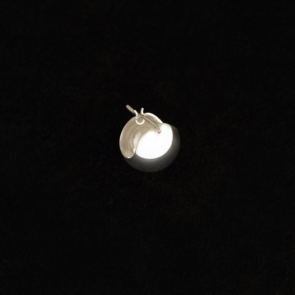 SPHERE EARRING