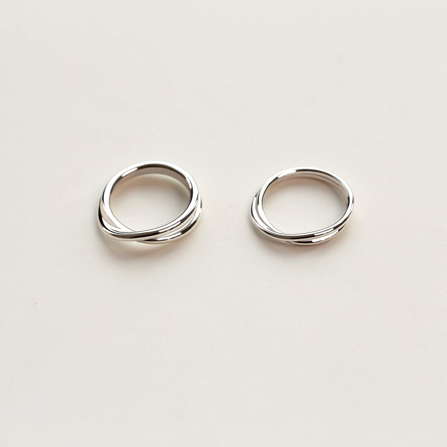 MEDIUM INFINITE RING