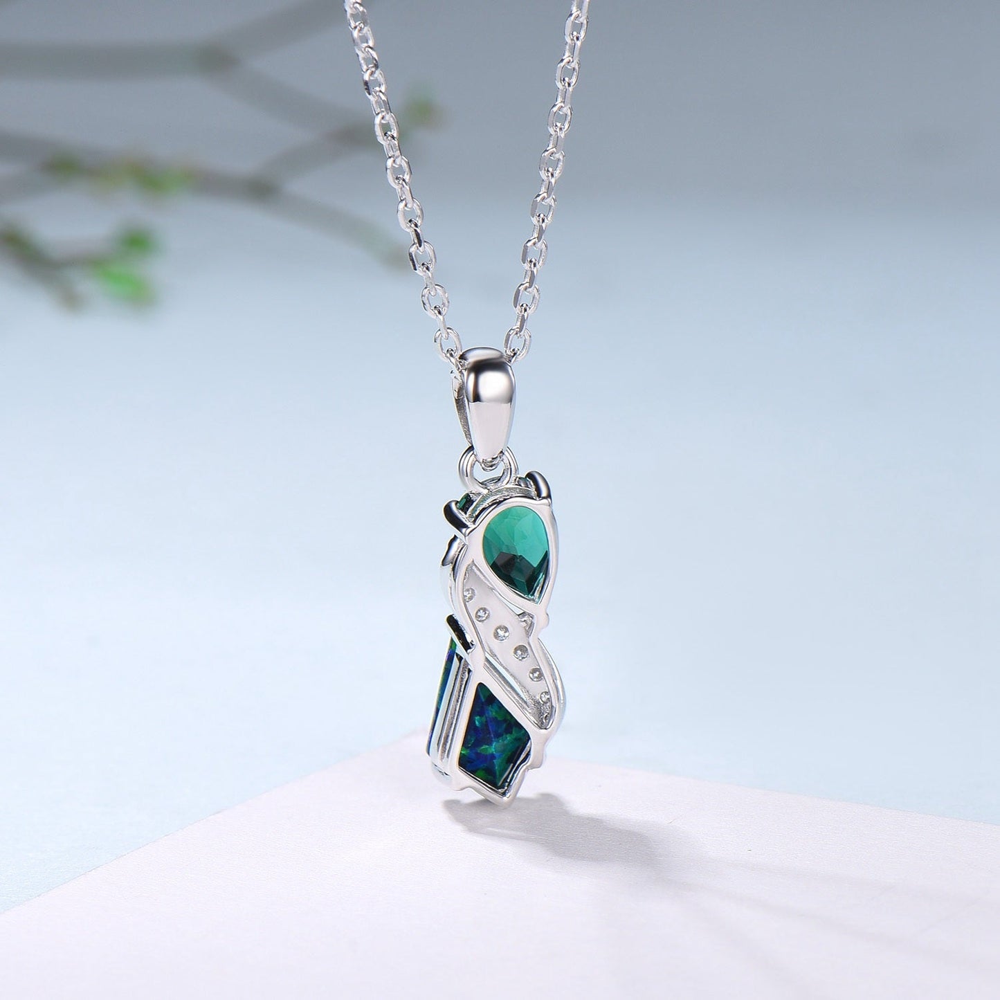 Unique Kite Cut Black Fire Opal Pendant Necklace Women Alternative Moissanite Pear Shaped Emerald Necklace Vintage Snake Anniversary Gifts