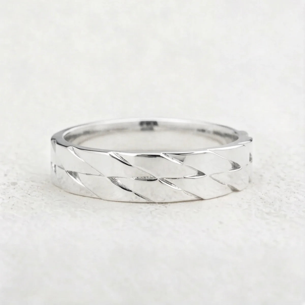 Twill Edge | Polished Men’s Wedding Band