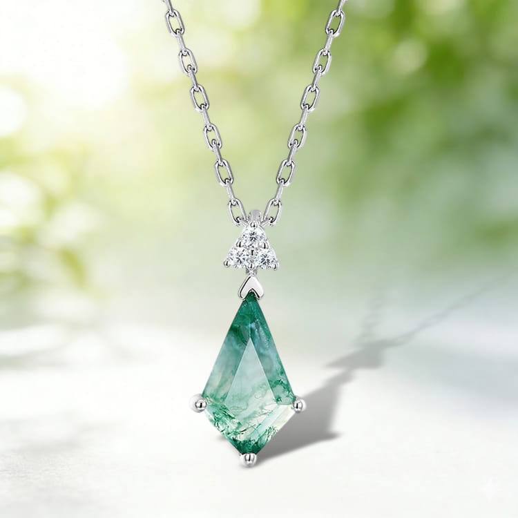 Danity 7x12mm Kite Cut Moss Agate Necklace Pendant