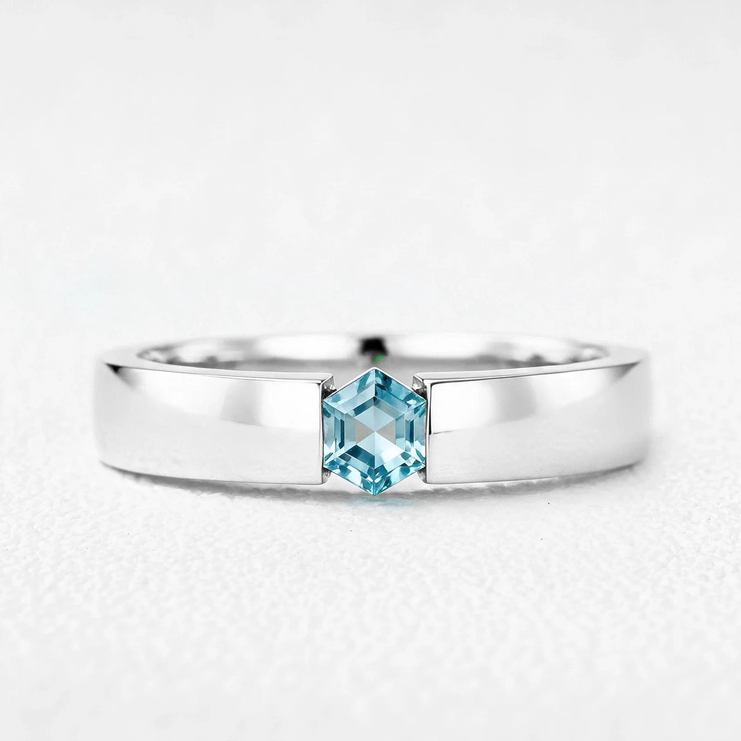 Oceanus’ Deep | Hexagon Aquamarine Tension Set Men‘s Band