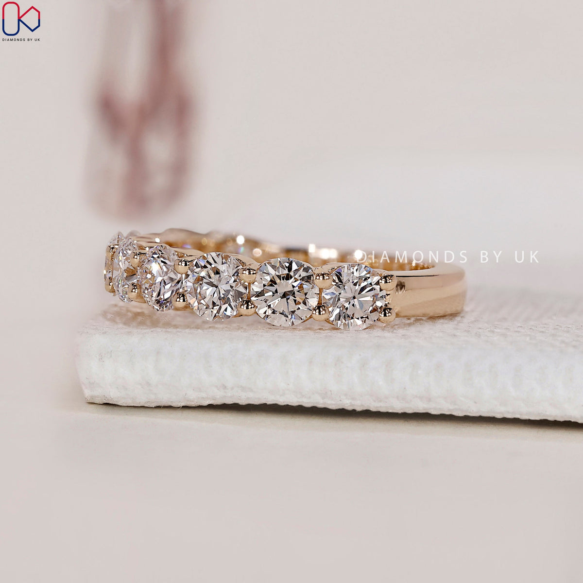Half Eternity Band – Round Diamonds