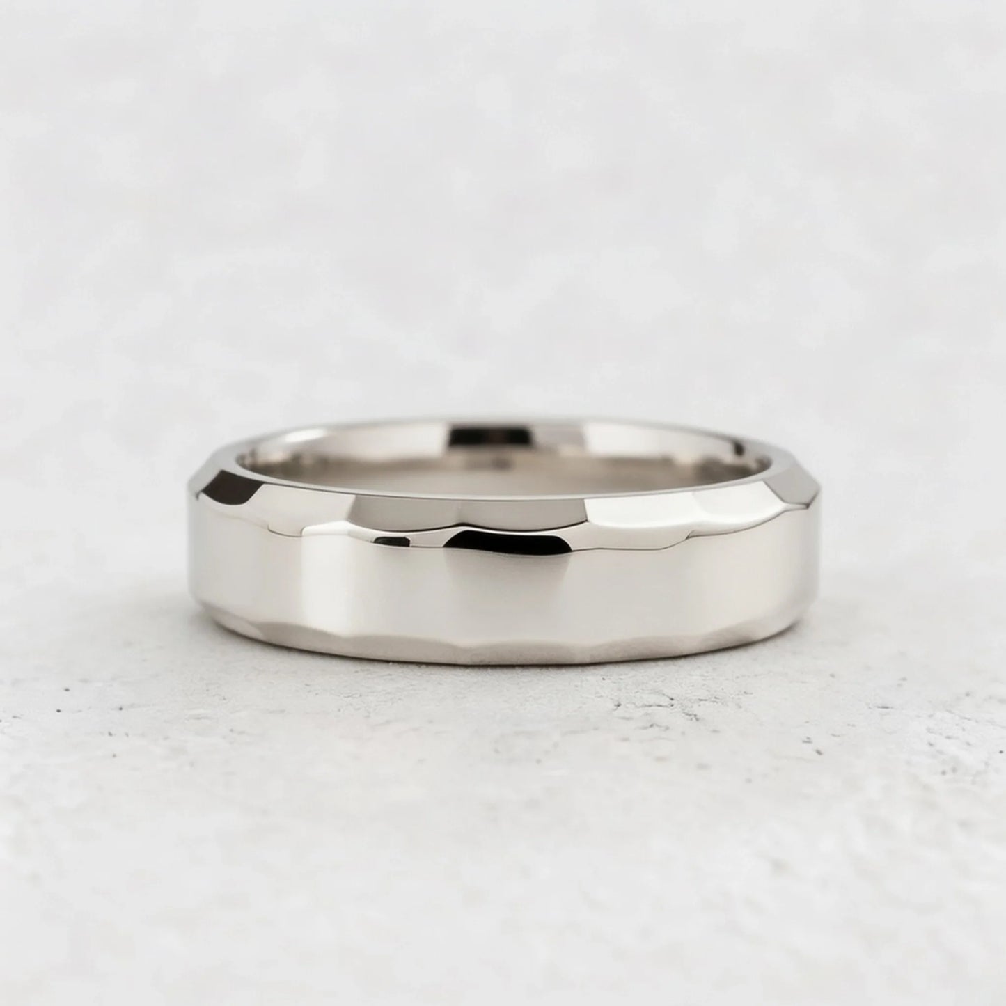Ribbed Edge | Polished Men’s Wedding Band