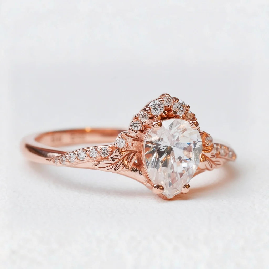 Victoria’s Griffin | Vintage Diamond Halo & Leaf Bridal Set 2pcs