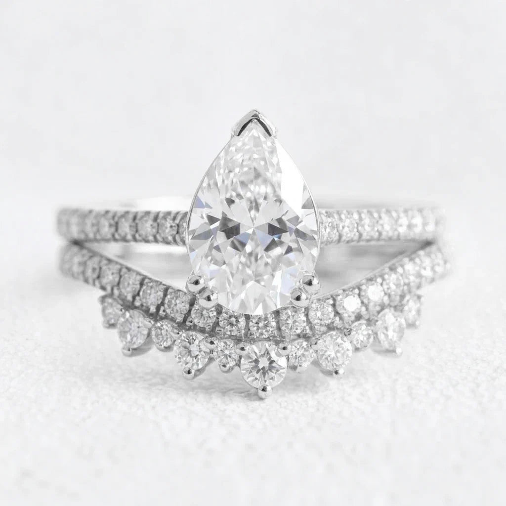 Grace’s Crown | Pear Lab Diamond Solitaire Bridal Set 2pcs