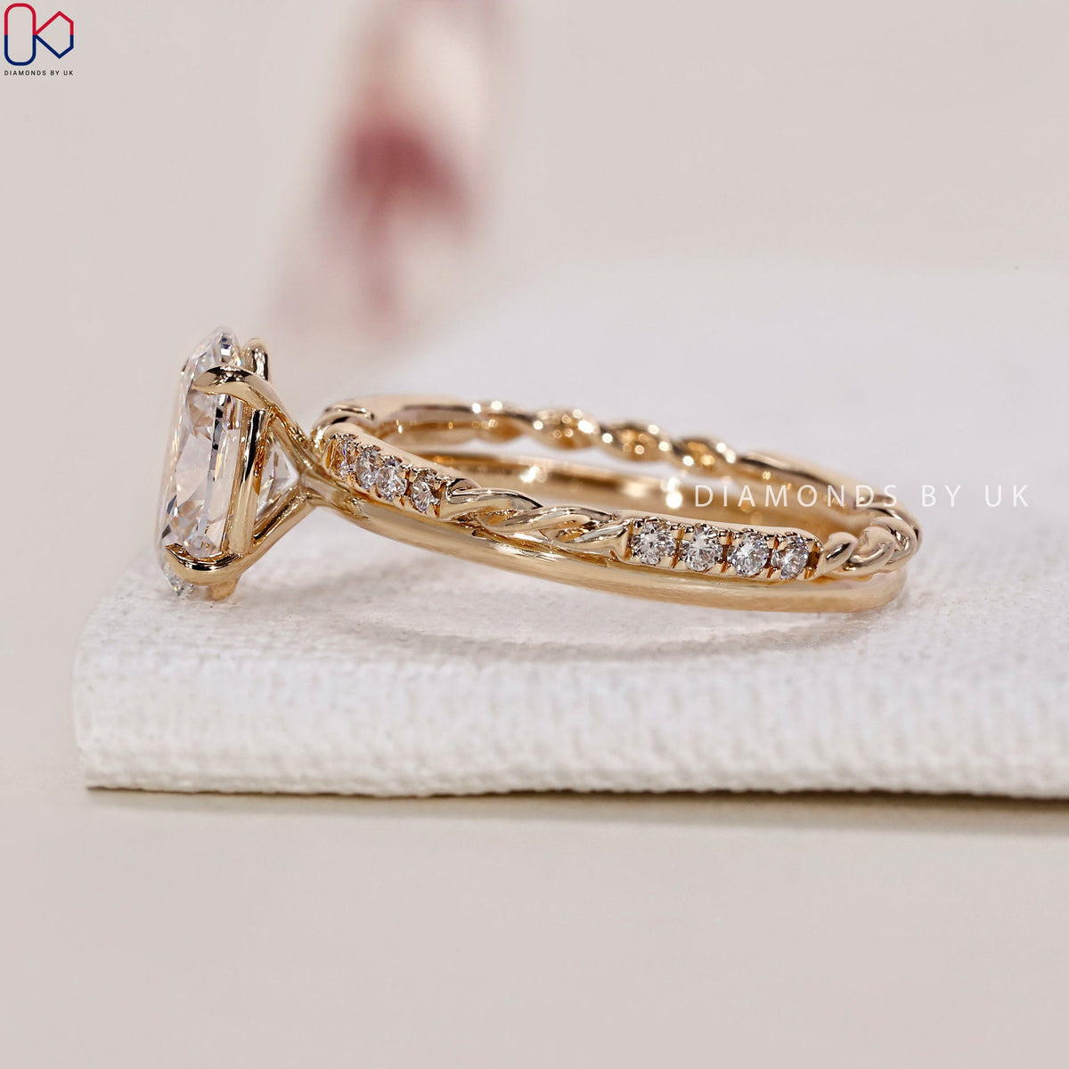 Oval Engagement Ring With Wedding Band